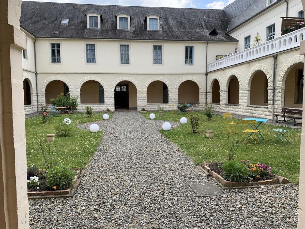 La Visitation - 30 Orthez Exterior foto